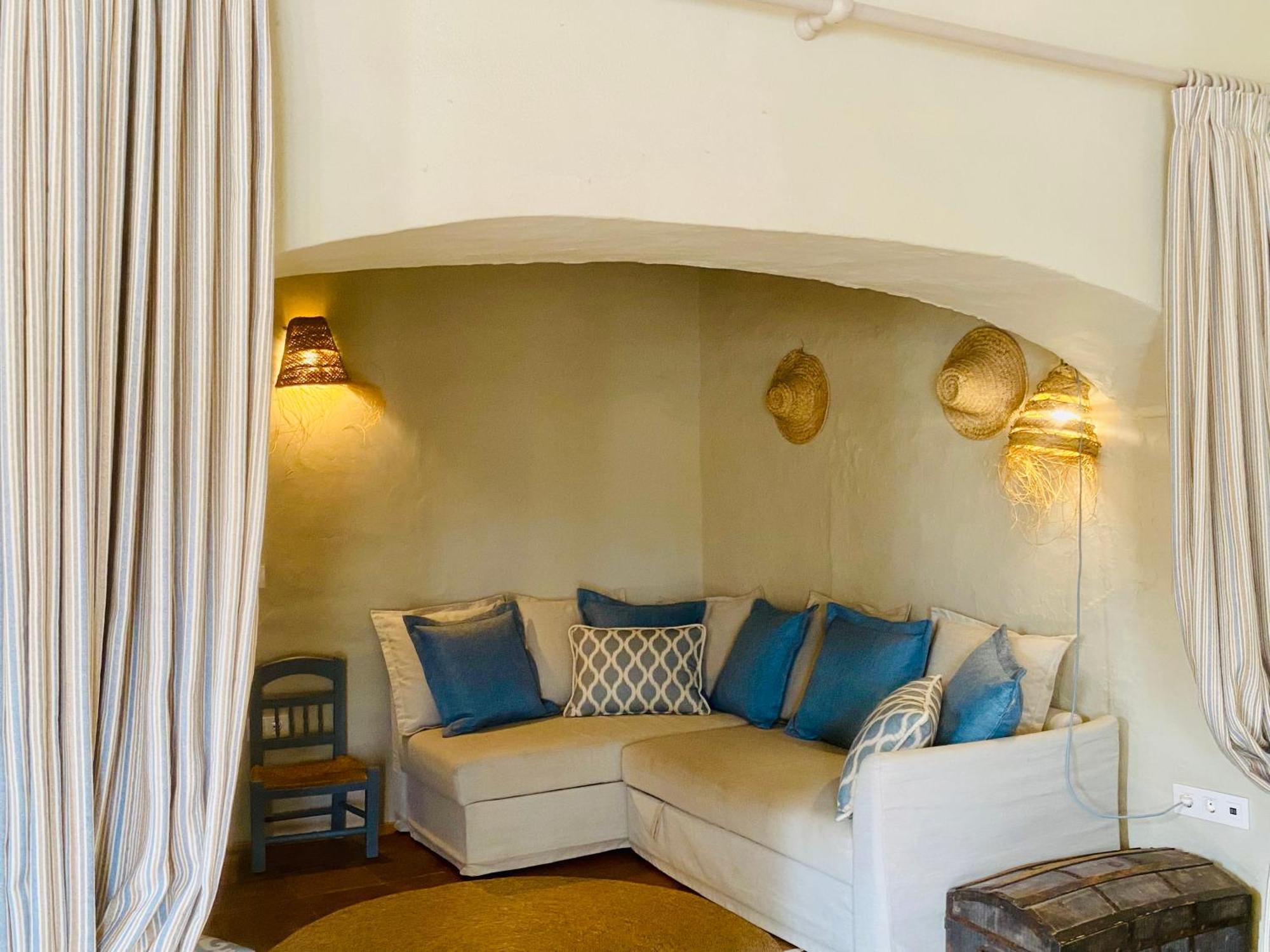 Romantica Lofts *