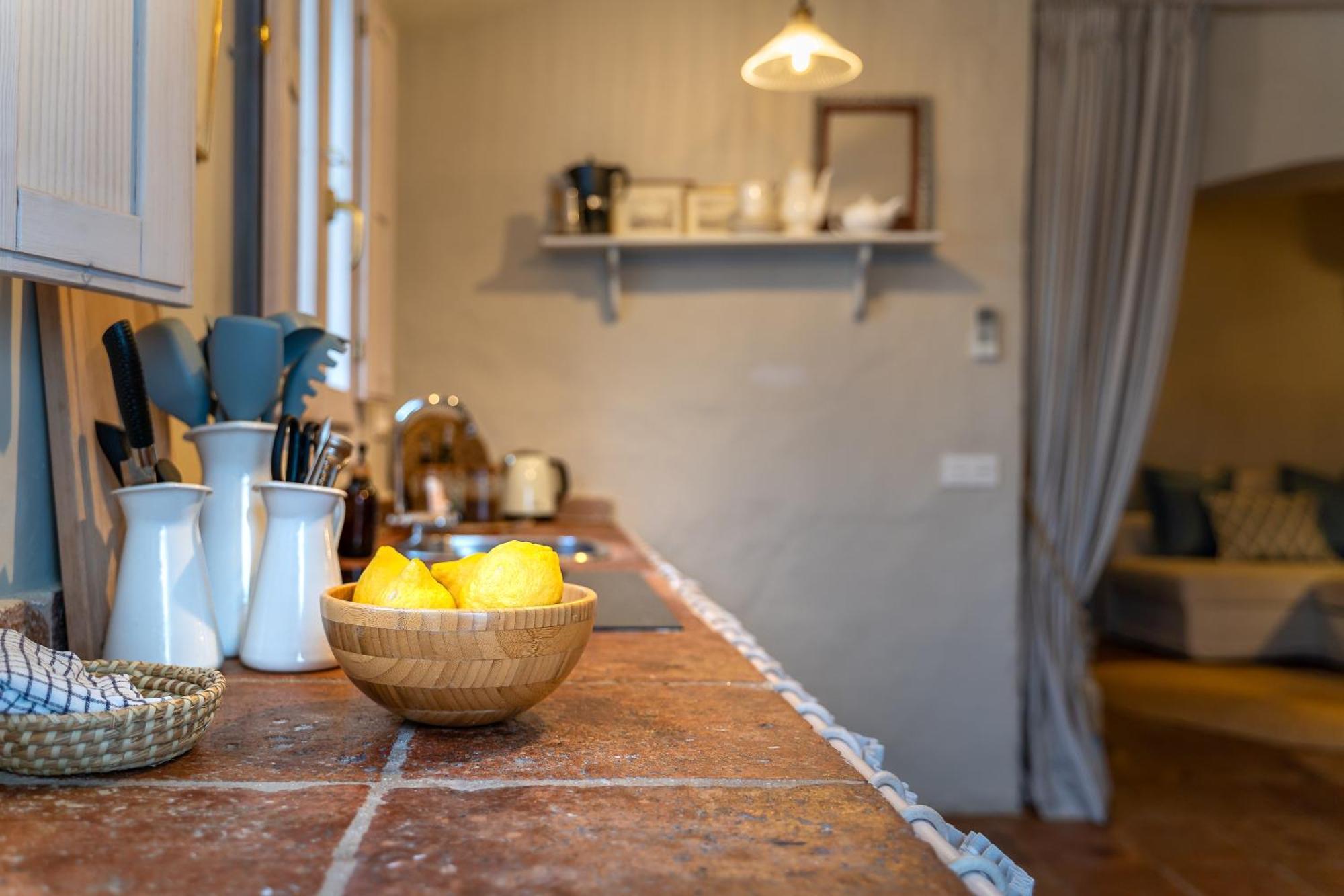 Romantica Lofts *